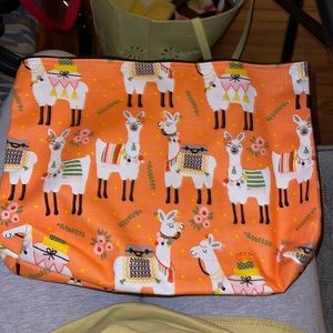 Thirty one zipper pouch